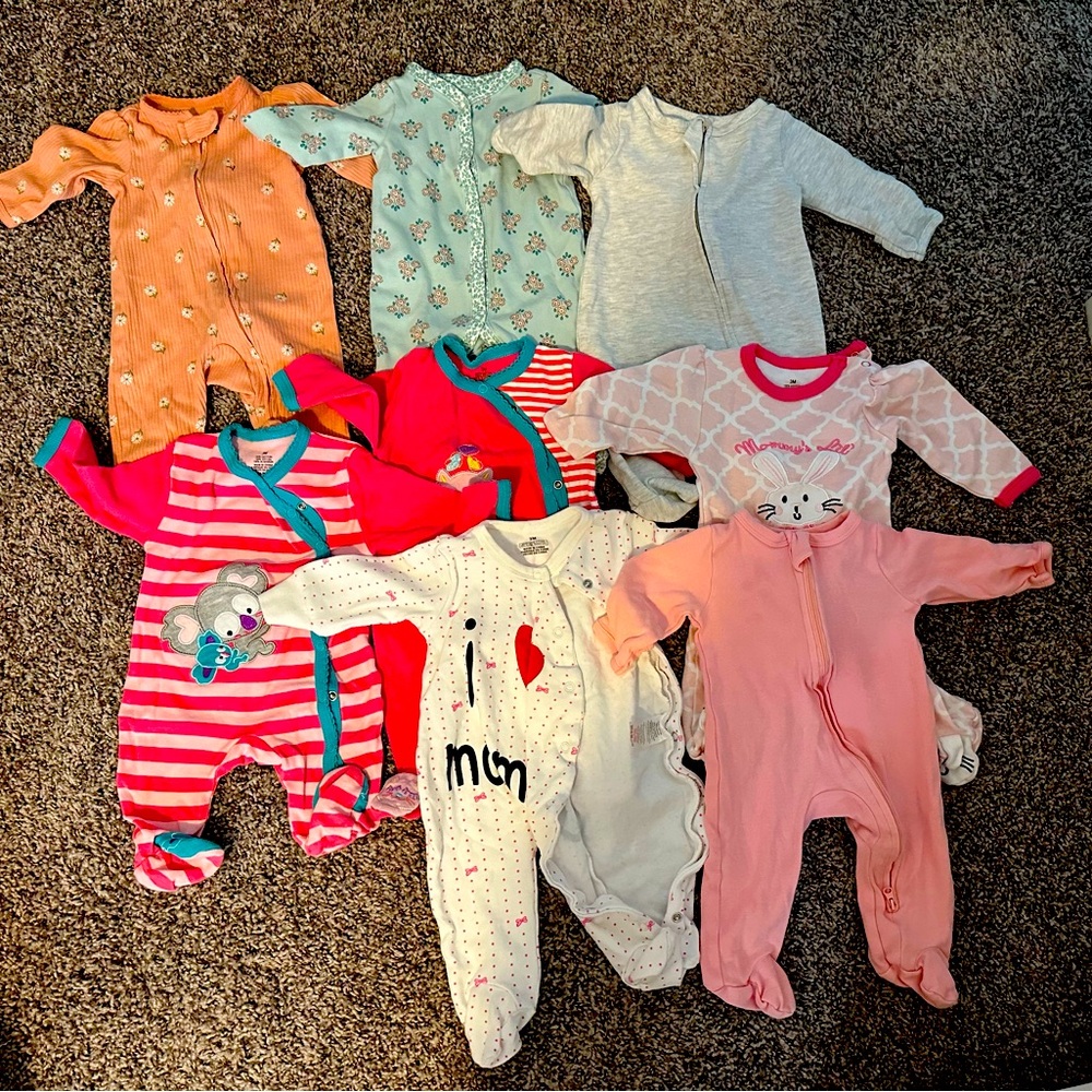 New born baby girl clothes 0-3 and months